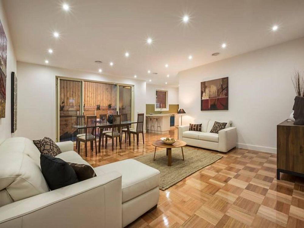 Biggin & Scott 1/5 Darcy Court, Notting Hill 3168 Biggin & Scott 1/5 Darcy Court, Notting Hill 3168