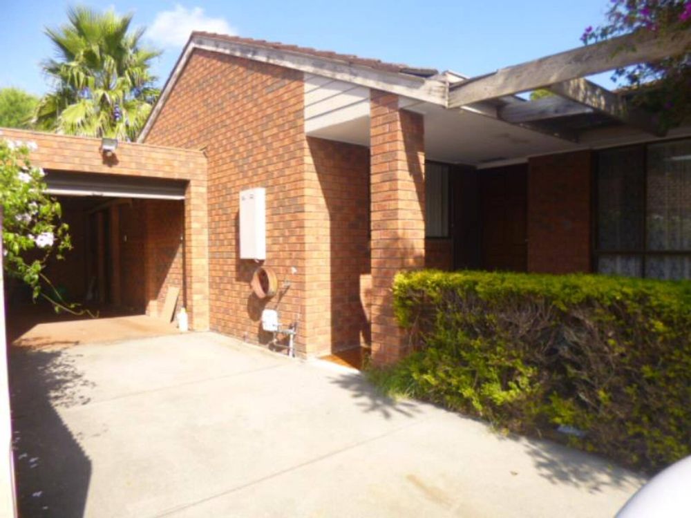 Biggin & Scott 2/11 Gooding Court, Dandenong 3175